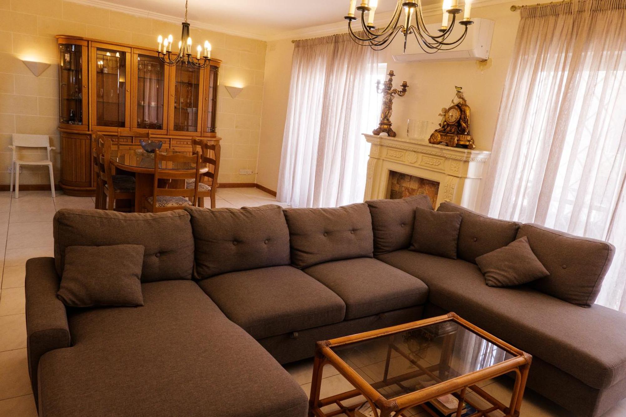 St Julians Balutta Bay Huge Flat! -2Min From Seafront Διαμέρισμα Saint Julian's Εξωτερικό φωτογραφία
